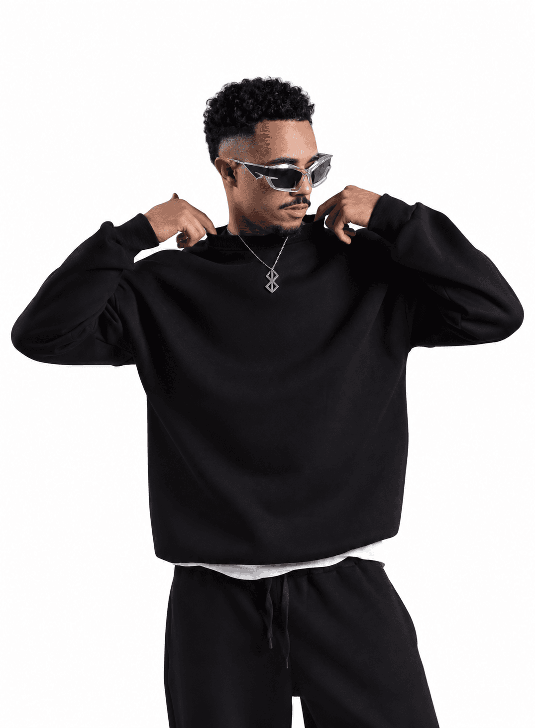 RAW Short Neck Sweatshirt — Black